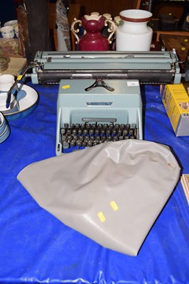 Lot 193 - An Imperial 70 typewriter