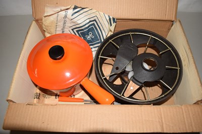 Lot 517 - A Le Crueset fondue set