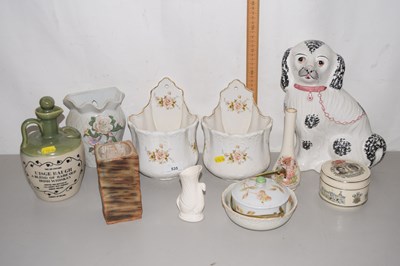 Lot 535 - Mixed Lot: Assorted plant pots and other ceramics