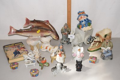 Lot 548 - Assorted figurines and ornaments