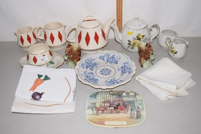 Lot 557 - Assorted ceramics including teapots and other...