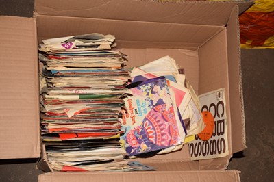 Lot 589 - Box of assorted singles