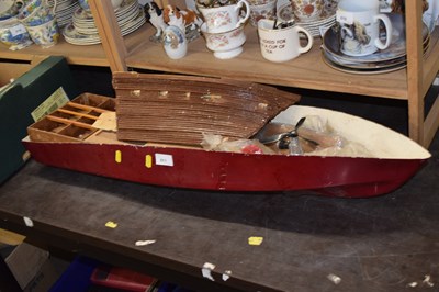 Lot 611 - Model boat