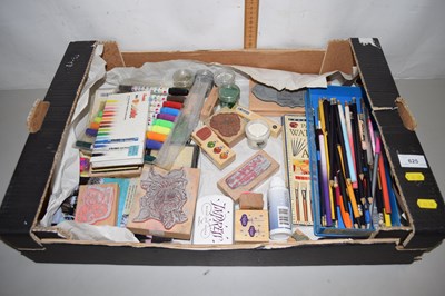 Lot 625 - Quantity of artists materials