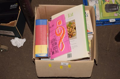 Lot 642 - Books, assorted to include Harry Potter,...