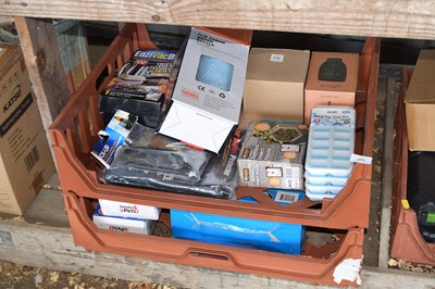 Lot 373 - Mixed lot of various shed clearance items to...