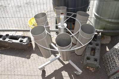 Lot 394 - A flower display stand