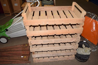 Lot 721 - Apple crates