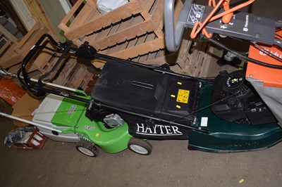 Lot 726 - A Hayter Harrier 41 petrol lawnmower
