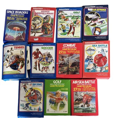 Lot 541 - A collection of various vintage Atari games