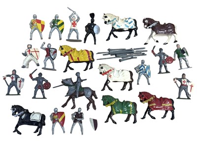 Lot 242 - A collection of die-cast knights and horses,...
