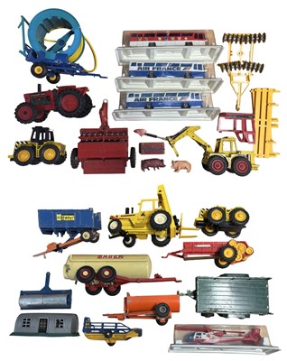 Lot 231 - A mixed lot of various playworn die-cast...