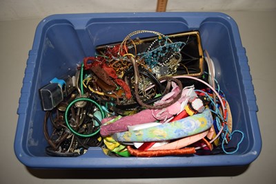 Lot 38 - Box of assorted costume jewellery