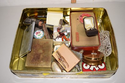 Lot 83 - Box of various mixed items to include novelty...
