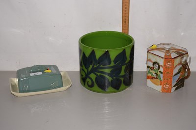 Lot 142 - A Poole Pottery jardiniere, a Japanese biscuit...