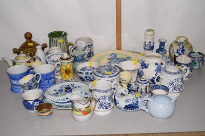 Lot 174 - Mixed Lot: Assorted ceramics to include a...