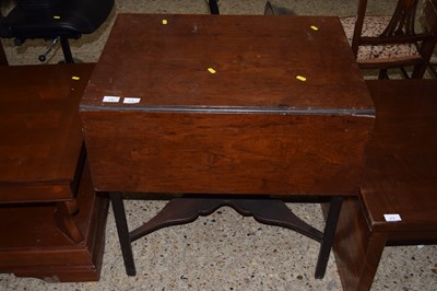 Lot 272 - A Georgian mahogany Pembroke table with X...