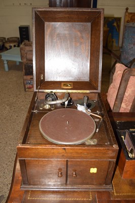 Lot 254A - An HMV oak cased gramophone