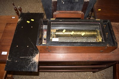 Lot 292 - A vintage wooden cased music box, no makers...
