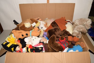 Lot 563 - Box of assorted soft toys