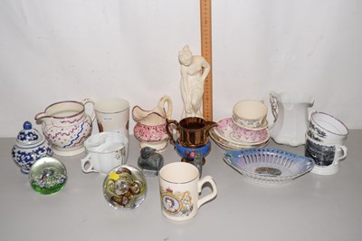 Lot 602 - Mixed Lot: 19th Century lustre tea wares,...