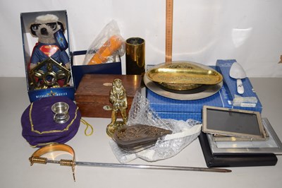 Lot 613 - Mixed Lot: Various picture frames, brass shell...
