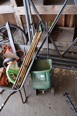 Lot 331 - A lawn spreader