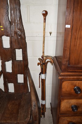 Lot 219 - Mixed lot of various walking sticks