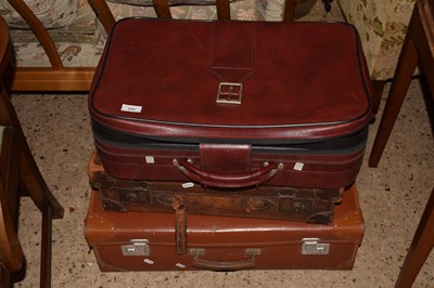 Lot 242 - Three vintage suitcases