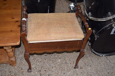 Lot 285 - An Edwardian piano stool