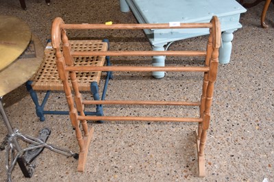 Lot 287 - A wooden towel horse