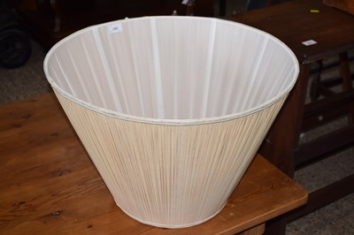 Lot 289 - A standard lamp shade