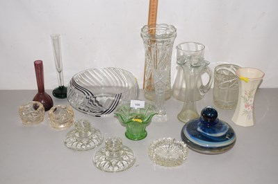 Lot 166 - Mixed Lot: Various assorted glass wares to...