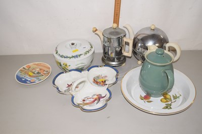 Lot 167 - Mixed Lot: Hors d'oeuvres dish, insulated...
