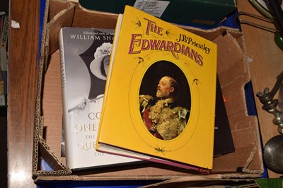 Lot 529 - Small quantity of various hardback reference...