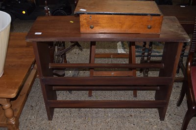 Lot 291 - A hardwood shoe rack