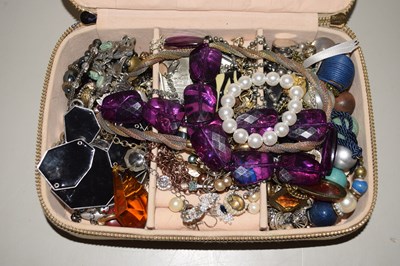 Lot 103 - Case of assorted costume jewellery