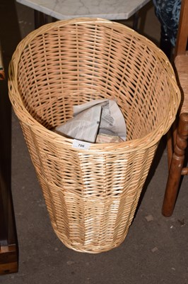 Lot 706 - A wicker basket