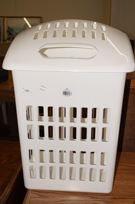 Lot 722 - Plastic laundry bin