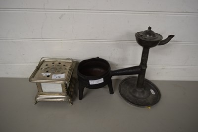Lot 178 - MIXED LOT COMPRISING AN 18TH CENTURY PEWTER...