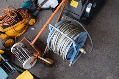 Lot 353 - Hose reel, lawn scarifier and other items
