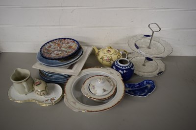 Lot 192 - MIXED LOT TO INCLUDE CAKE STAND AND OTHER...