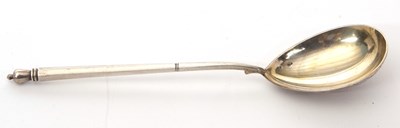 Lot 6 - A Russian silver gilt spoon with the 84...