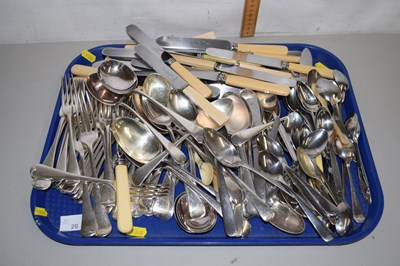 Lot 20 - A quantity of various silver plated cutlery