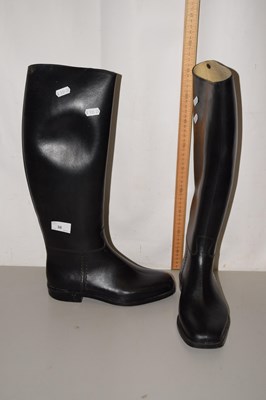 Lot 38 - A pair of Romika riding boots, size 39