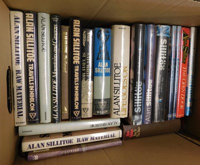 Lot 513 - Box: ALAN SILLITOE 1st editions