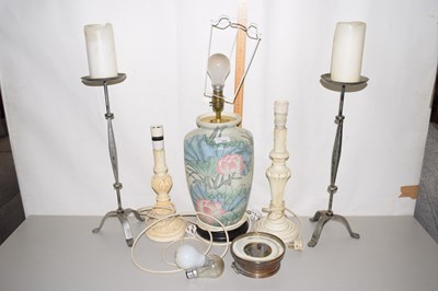 Lot 202 - Mixed Lot: Reproduction Oriental table lamp,...