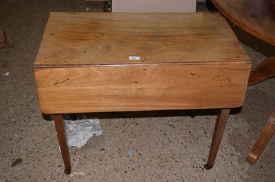 Lot 259 - A Victorian mahogany drop leaf Pembroke table