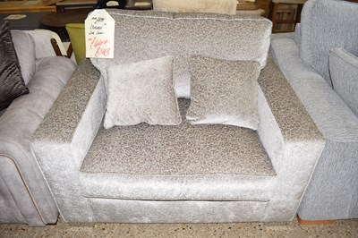 Lot 295 - An as new Chicago love seat