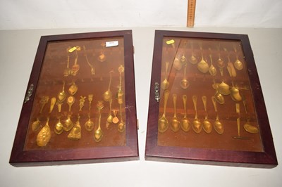 Lot 539 - Two cases of various collectors spoons